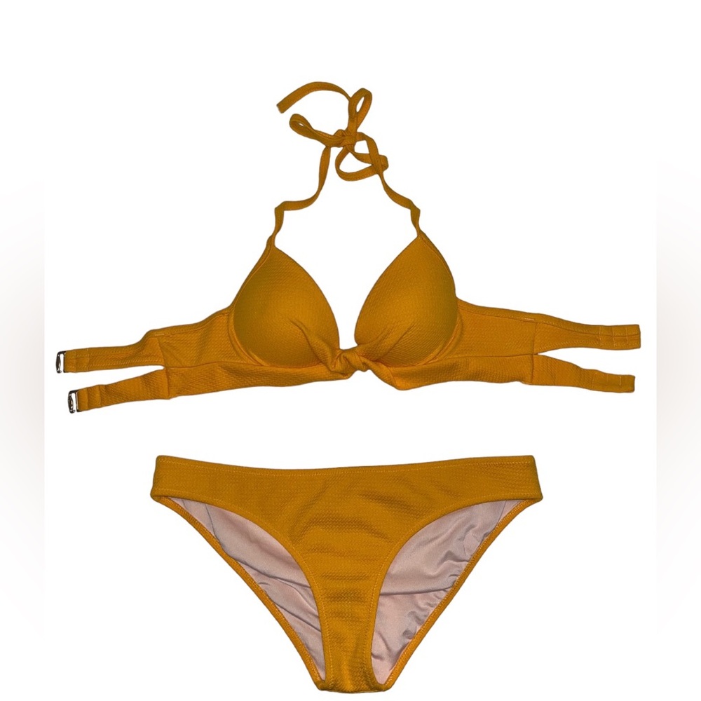 SHADE & SHORE BIKINI SET SIZE 32 B top size Small bottom